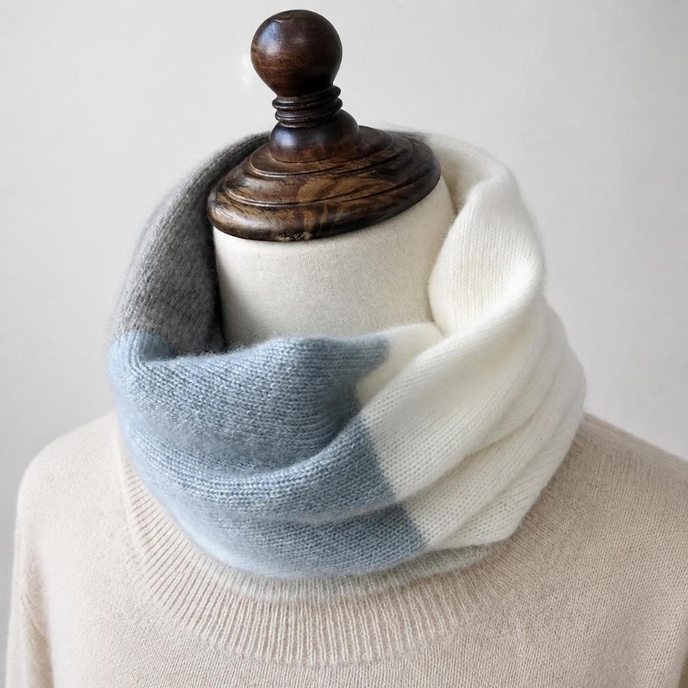 ソフトな配色、無限に広がるデザインのスカーフ。防風性があり、 - Infinity Scarf Knit のレビューと価格