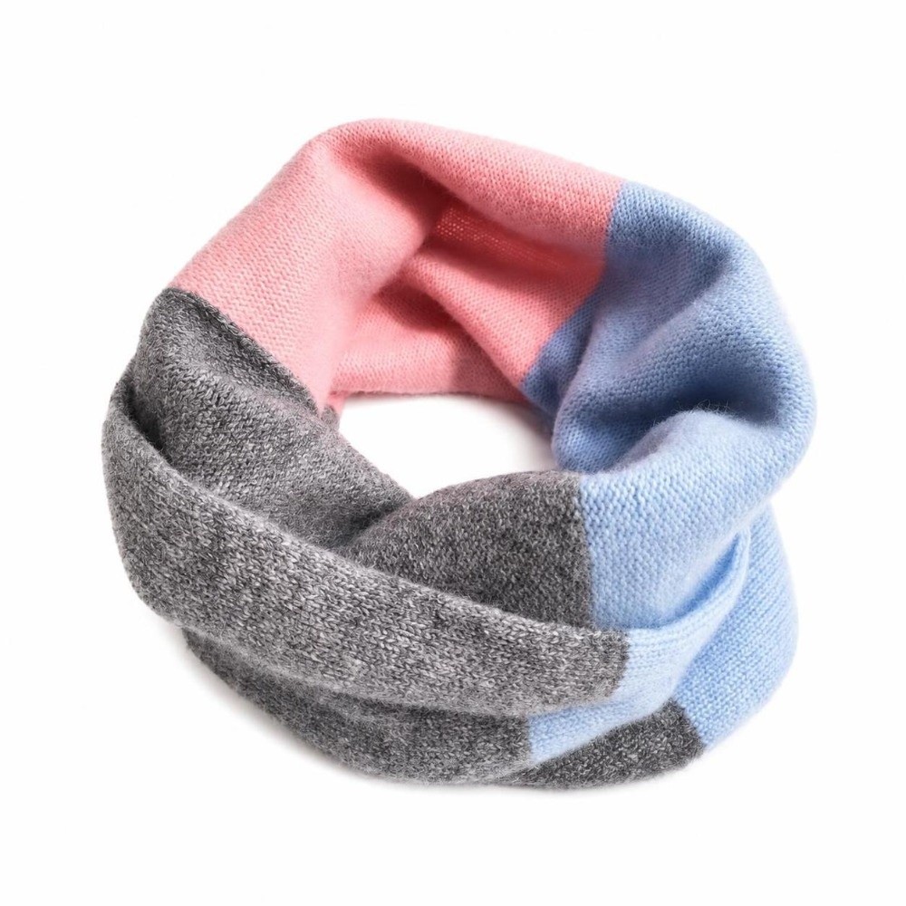 ソフトな配色、無限に広がるデザインのスカーフ。防風性があり、 - Infinity Scarf Knit のレビューと価格