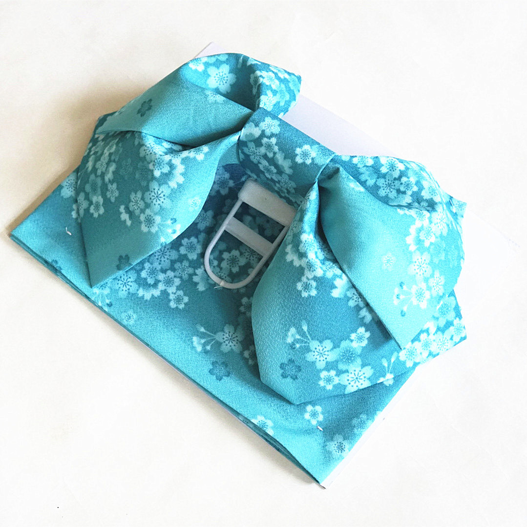 日本の女性向け、多色使いの花柄帯。伝統的な着物や浴衣に合わせ - Bow Tie Pre Tied のレビューと価格