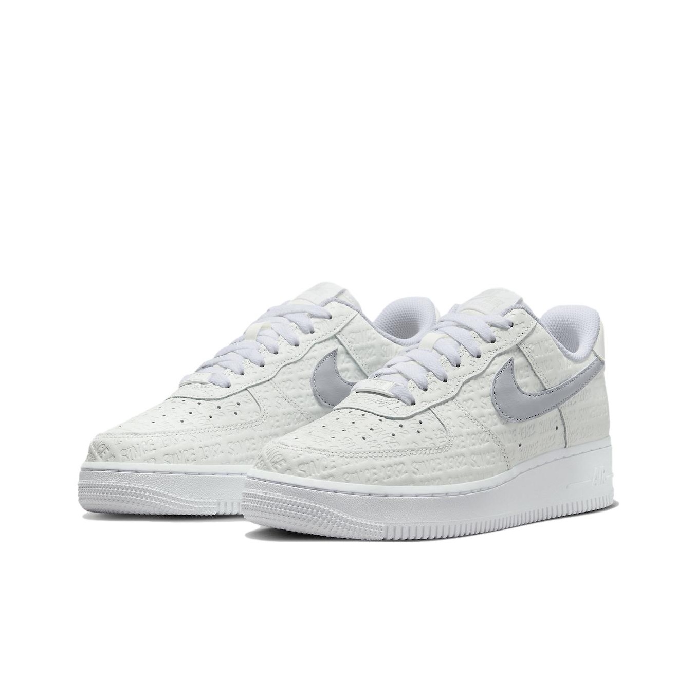 ナイキ エアフォース1 スケートボードシューズ レディース  - Nike Shoes Air Force 1 のレビューと価格