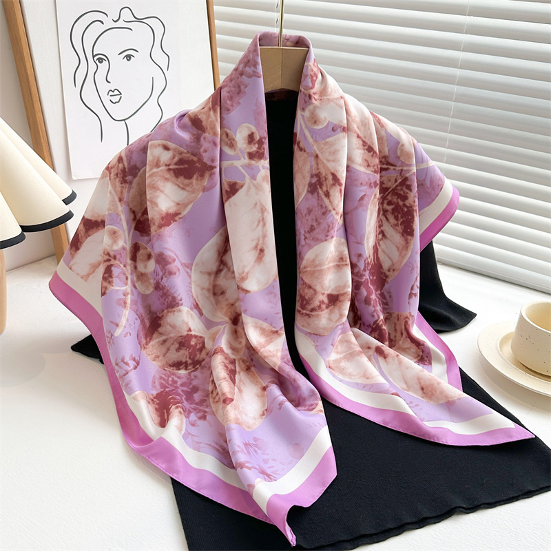 女性用の大きな正方形のプリントスカーフ,レトロなツイルシルク - Scarf Silk Square のレビューと価格
